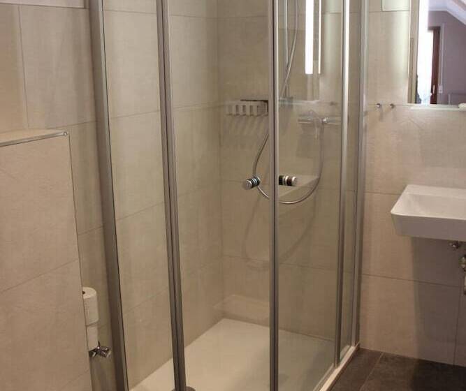 Отель Haus Caspari