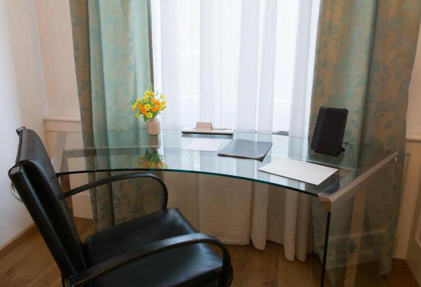 Fotos del hotel Helvetia Suites:  26