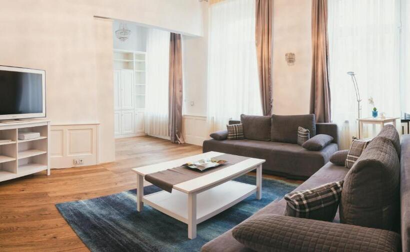 Fotos del hotel Helvetia Suites:  29