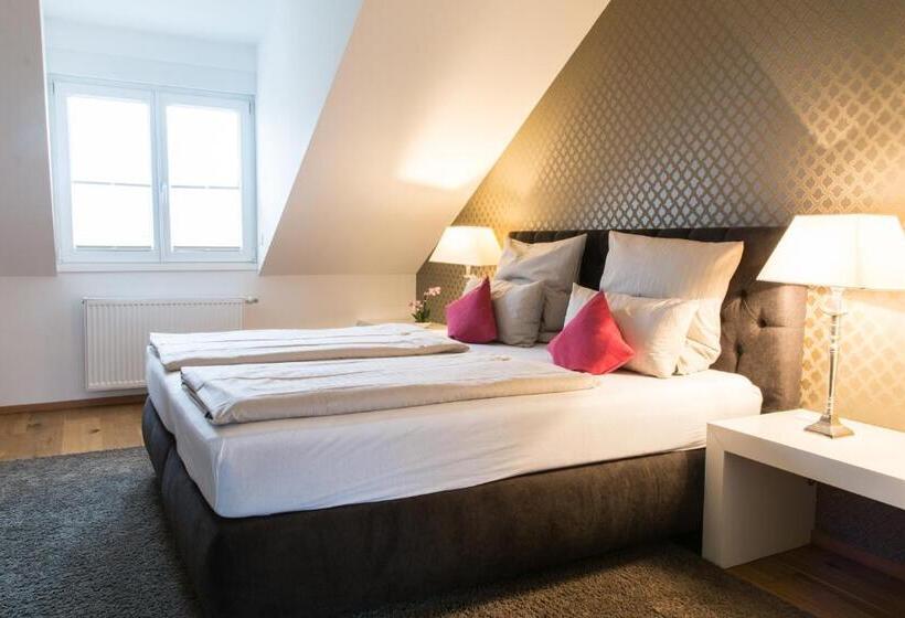 Fotos del hotel Helvetia Suites:  30