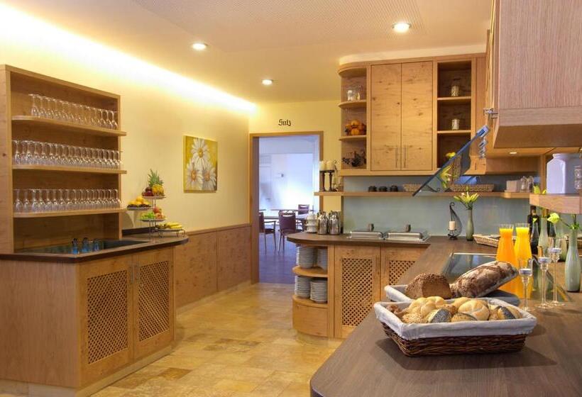 Отель Landgasthof Euringer