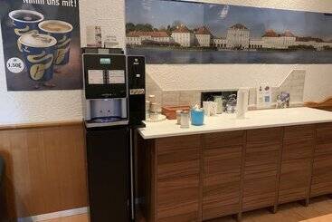 هتل New Fair Munich Messe