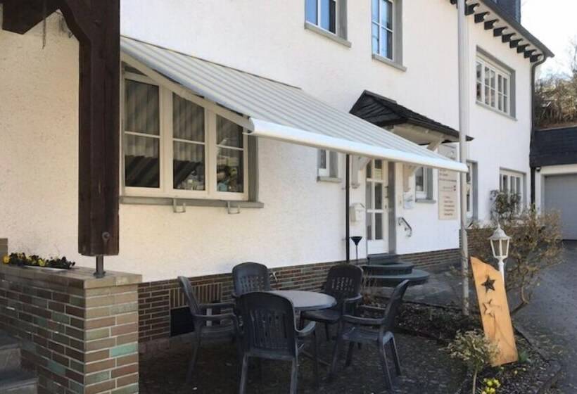 בית מלון כפרי Pension Allebrodt