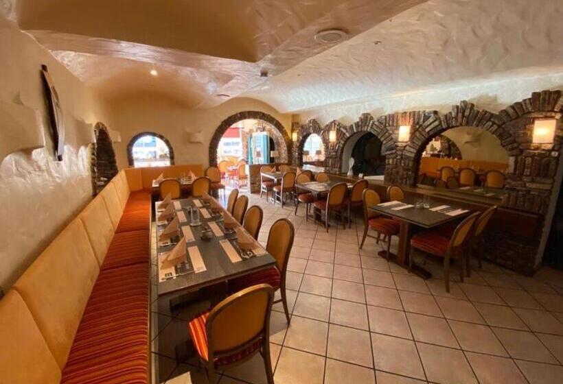 هتل Restaurant Germania