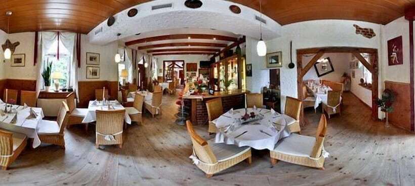 בית מלון כפרי Restaurant & Pension Bellevue