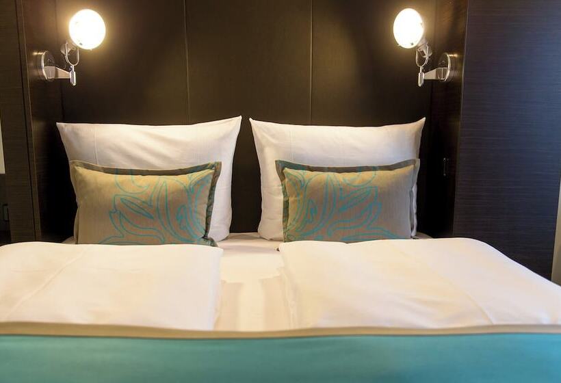 Motel One Munich   Olympia Gate
