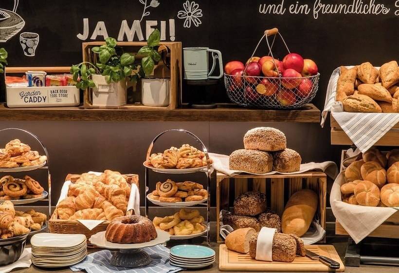 Motel One Munich   Olympia Gate