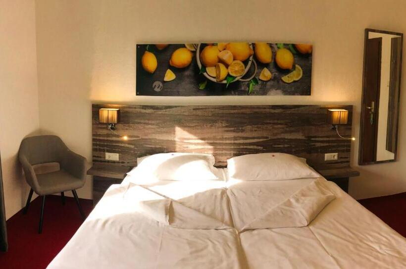 Stadthotel Miya