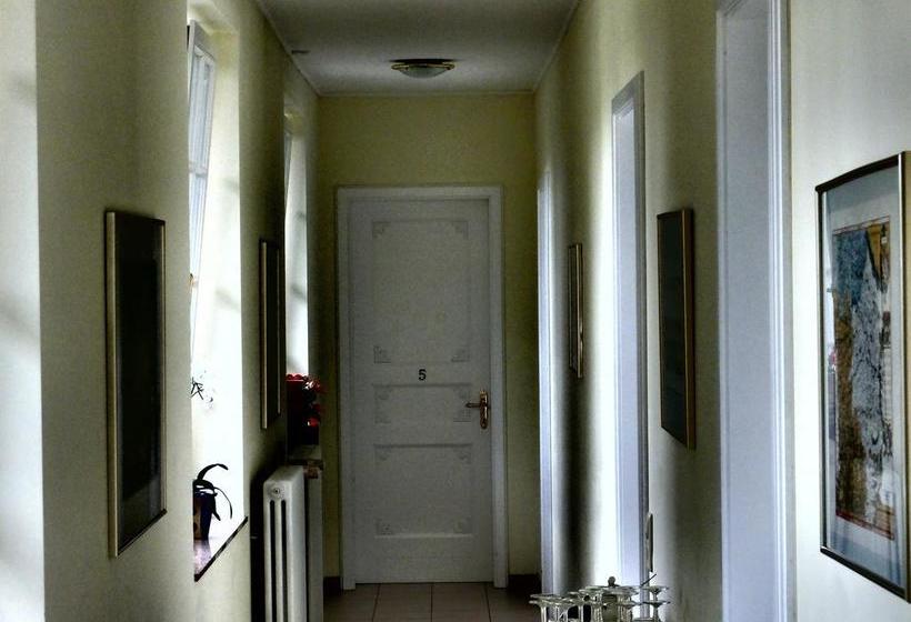 Weingut Und Hotel Haus Am Drachenloch