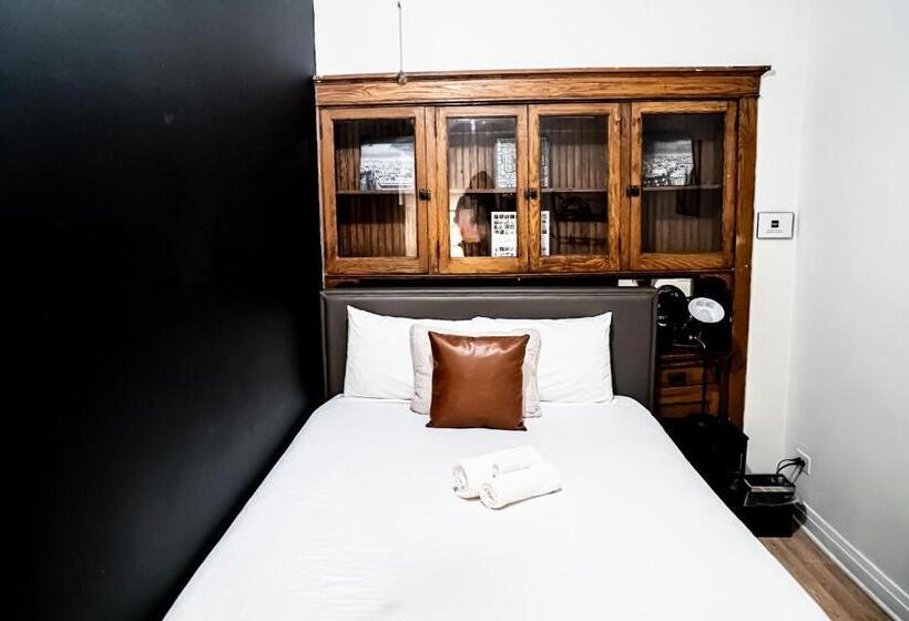 Stay 424 Hostel
