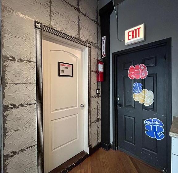 Stay 424 Hostel