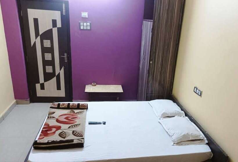 هتل Barsha Resorts Pvt Ltd