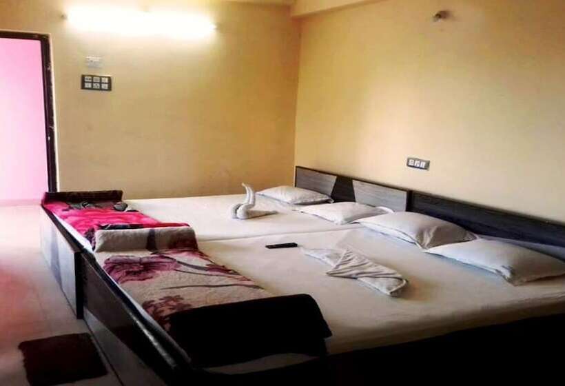 هتل Barsha Resorts Pvt Ltd