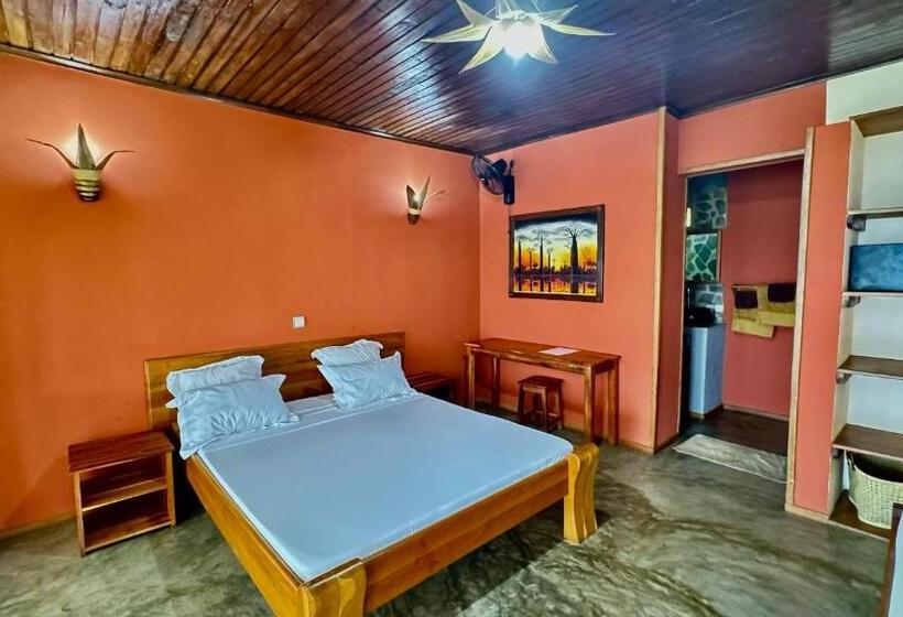 هتل Veronika Resort Nosy Komba