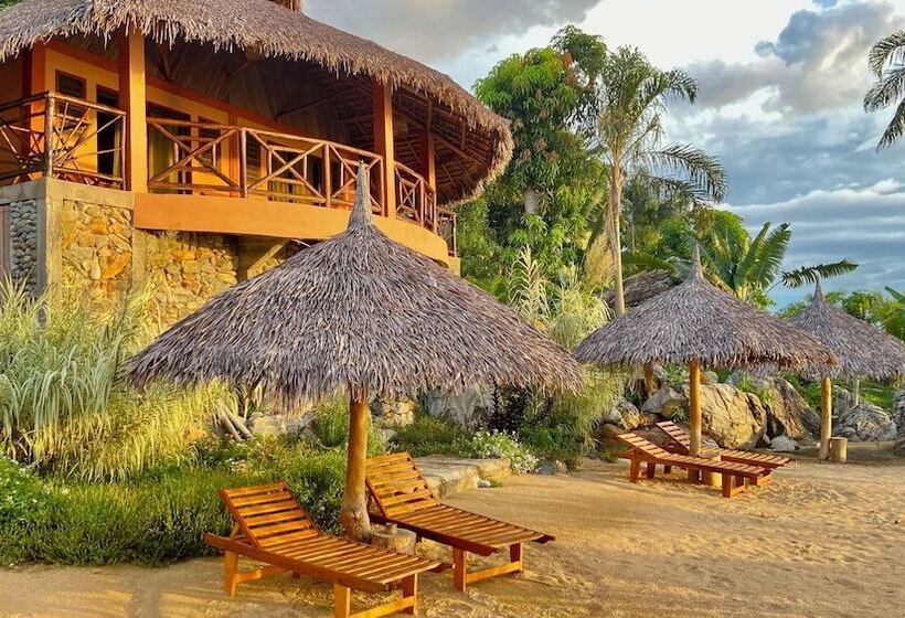 هتل Veronika Resort Nosy Komba