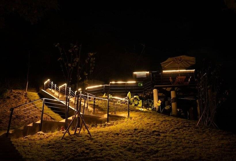Курорт Bobocabin Umarato, Sumba