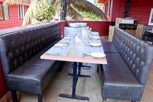 فندق Beach Village Resort