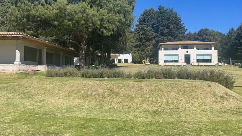 فندق Sublime Valley Resort