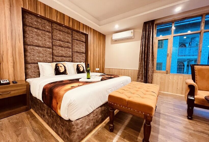 Hill River Resort By West Western