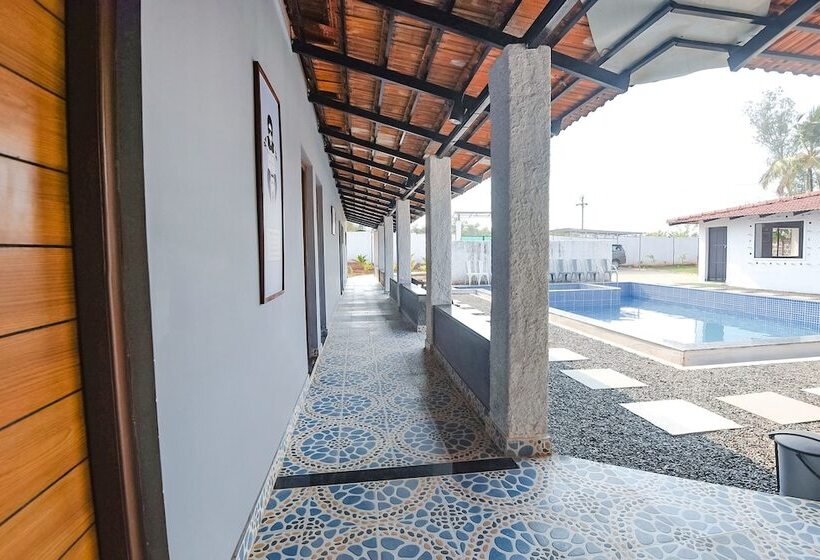 בית מלון כפרי Fabescape Kautilyaa Resort With Swimming Pool