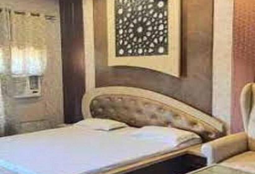 ホテル Ivy, Talwara