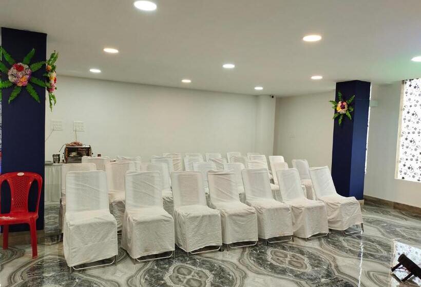 هتل Jd Grand Inn