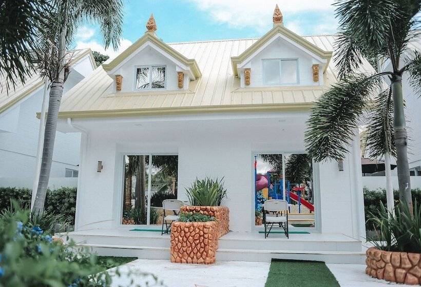 فندق Villa Excellance Beach And Wave Pool Resort