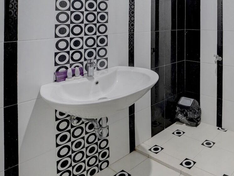 Capital O 90601 Hotel Meuligoe