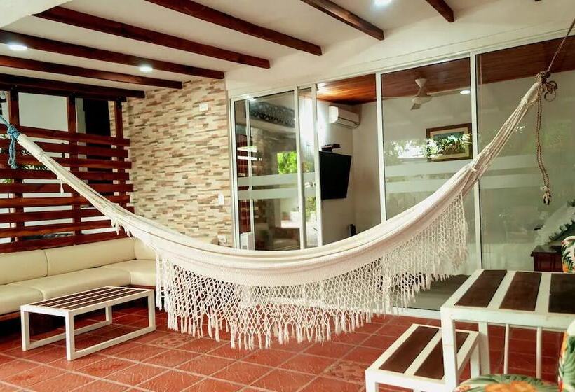 هتل La Casona De Sara