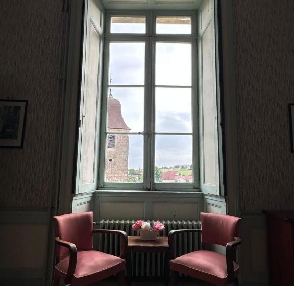 مبيت وإفطار Chateau De Frasne