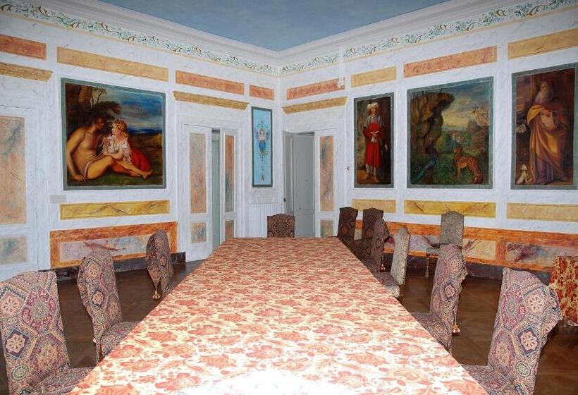 مبيت وإفطار Chateau De Frasne
