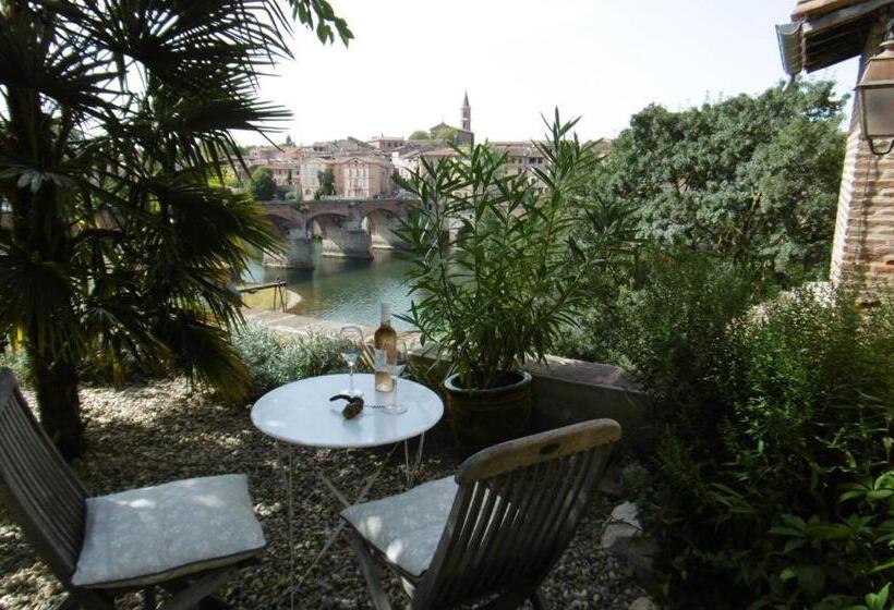 تختخواب و صبحانه Comfort And Fab Views