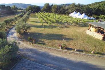 هتل Agriturismo Ai Mandrioli