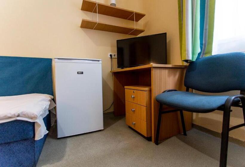 Pd Hostel