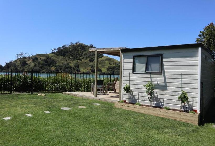 פנסיון Mount And Surf View Cabin