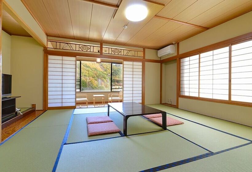 ریوکان Ooedo Onsen Monogatari Kakeyu