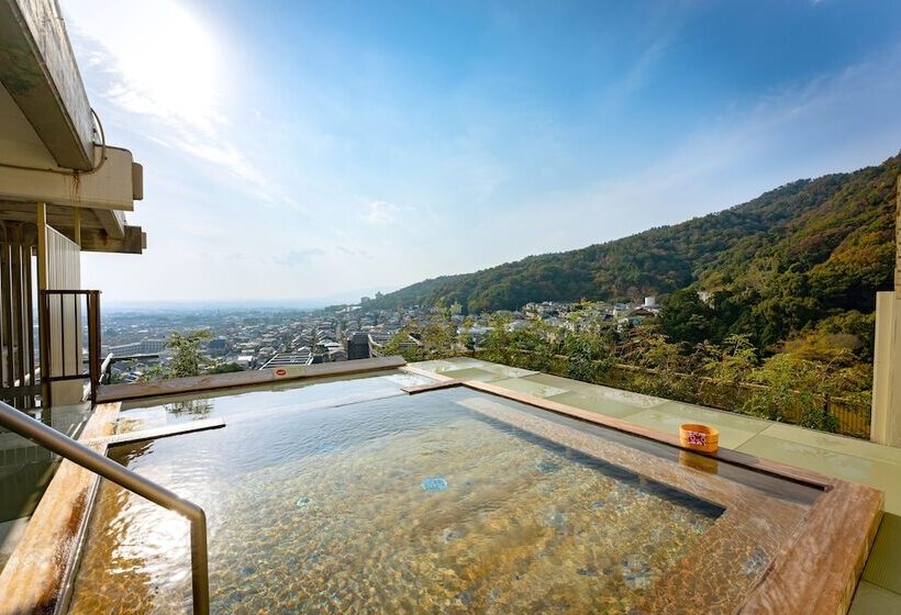 ریوکان Ooedo Onsen Monogatari Minoh Kanko