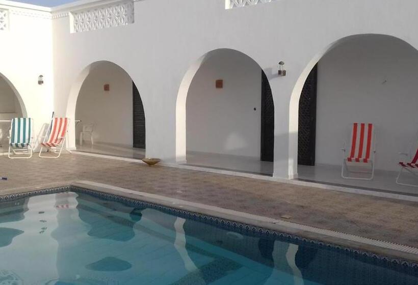 مبيت وإفطار Dar Mamina