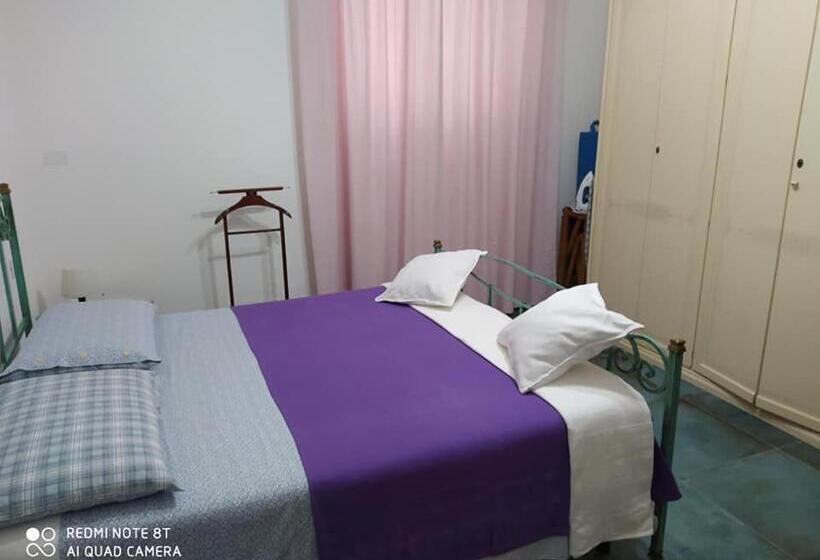 تختخواب و صبحانه Iggh Il Glicine Guest House