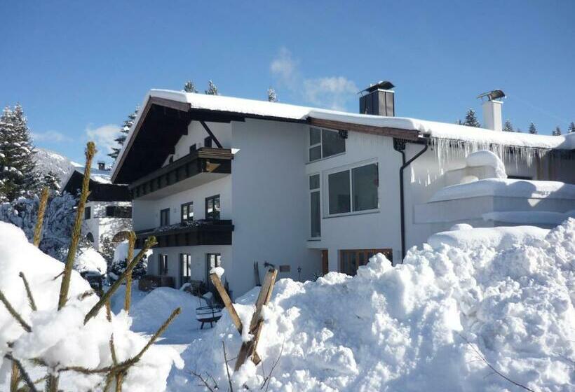 پانسیون Landhaus Almdorf