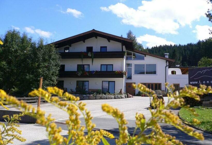 پانسیون Landhaus Almdorf