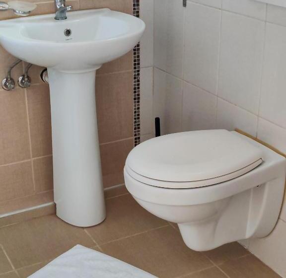 هتل Cruiser Restoran