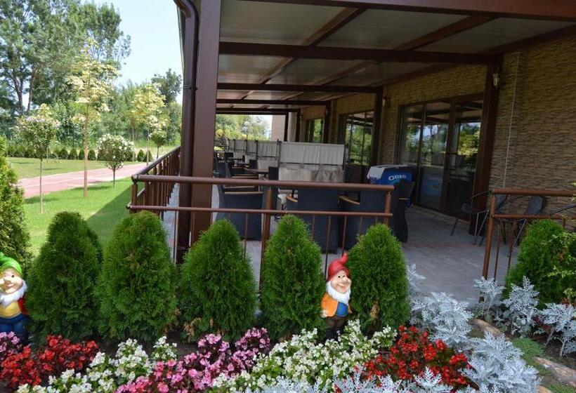 هتل Therma Camp And Pool In Therma Village   Free Parking & Free Beach