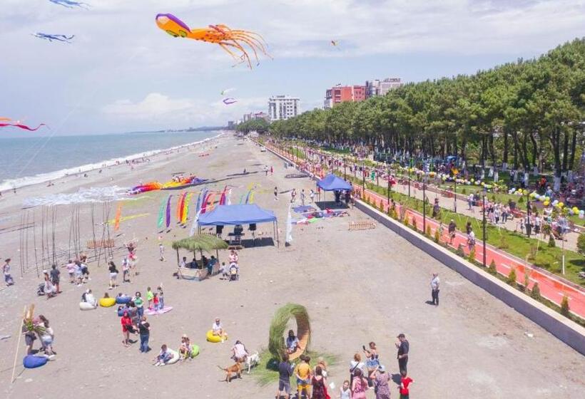 پانسیون Rest In Kobuleti
