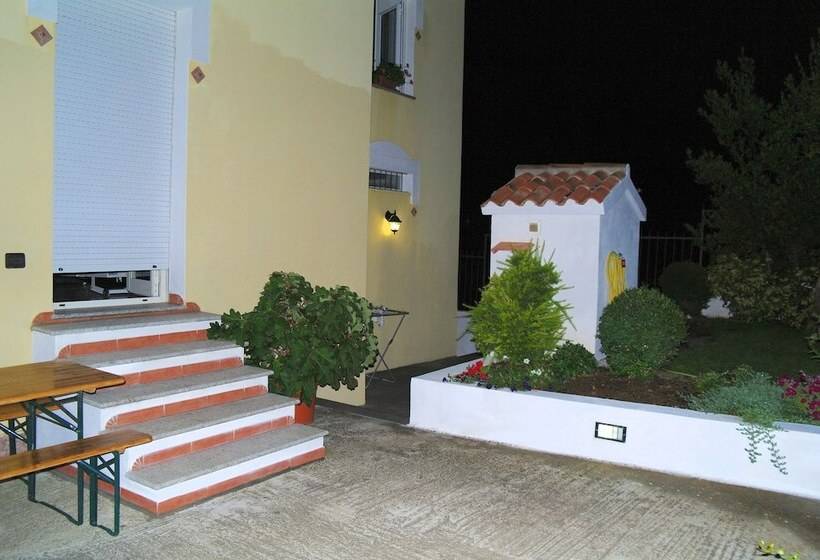 هتل B&b Oliena
