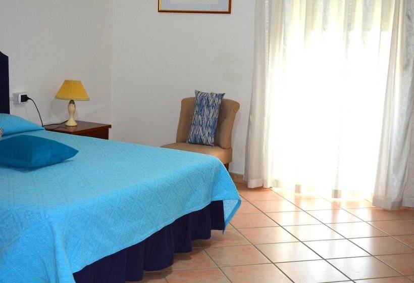 هتل B&b Oliena