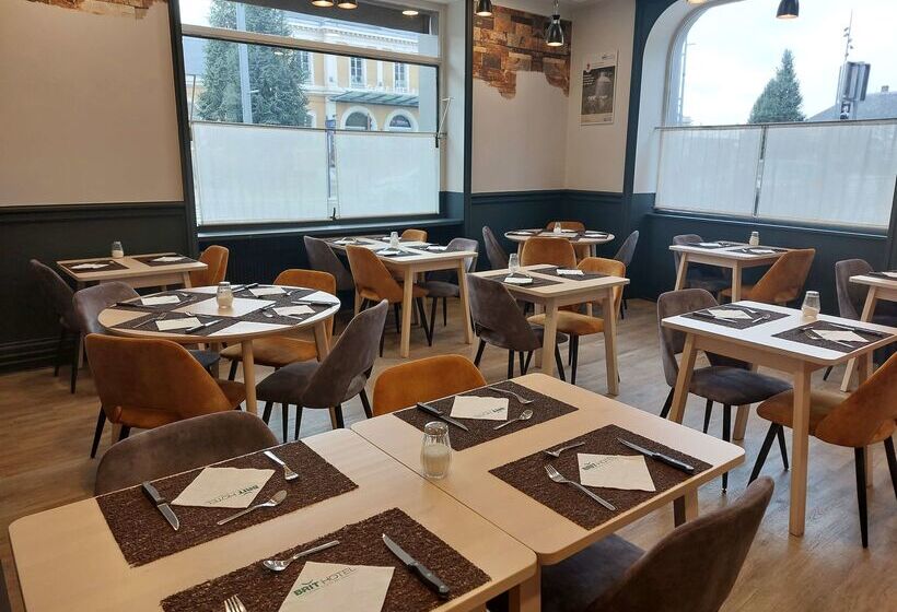 Brit Hotel Roanne   Le Grand Hôtel