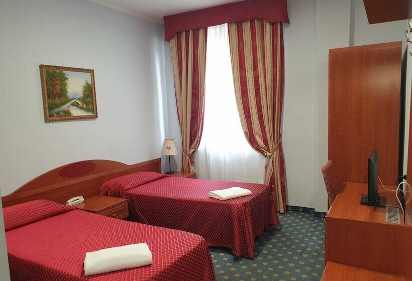 בית מלון כפרי Cavour Resort