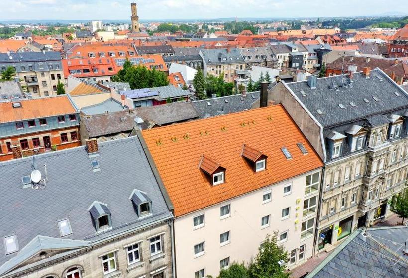 Отель Centro Furth Nurnberg