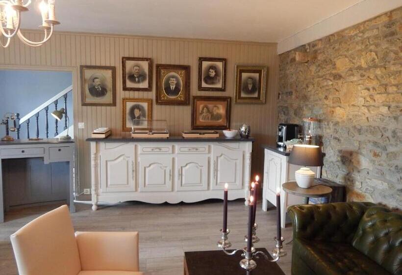 هتل Domaine Du Grenier
